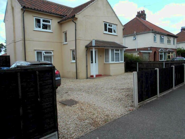 4 Bedroom Detached House To Rent In Earlham Green Lane, Norwich, NR5