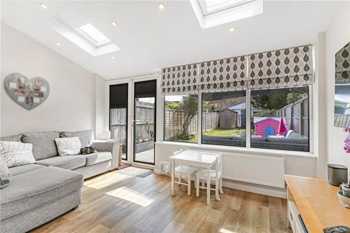 4 Bedroom Terraced House For Sale In Chertsey Drive, Cheam, Sutton, SM3