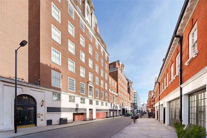 3 Bedroom Flat For Sale In Hereford House, North Row, Mayfair, London, W1K