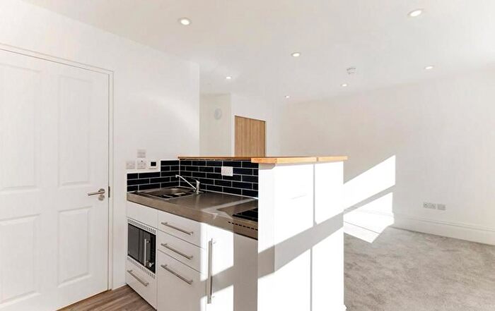 Studio To Rent In Warren Street, Fitzrovia, London, W1T