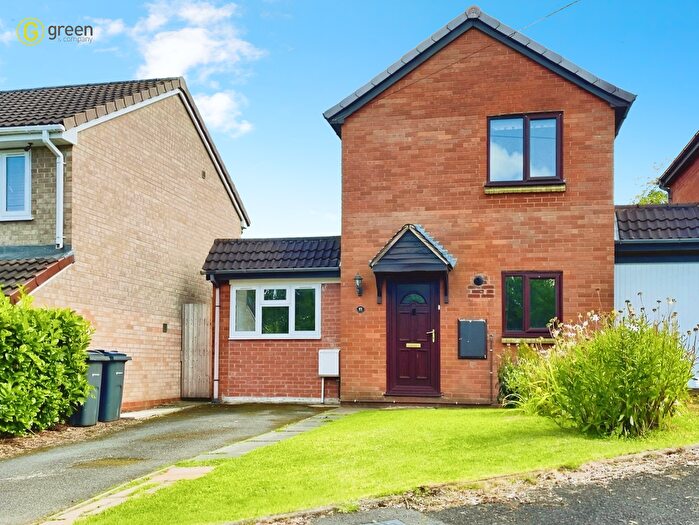 2 Bedroom Link Detached House For Sale In Harcourt Drive, Four Oaks, Sutton Coldfield, B74