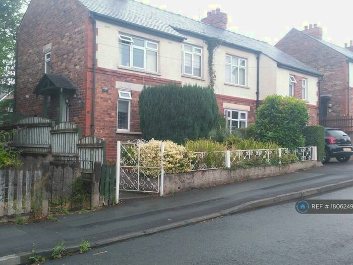 2 Bedroom Semi-Detached House To Rent In Brookfield Lane, Macclesfield, SK11