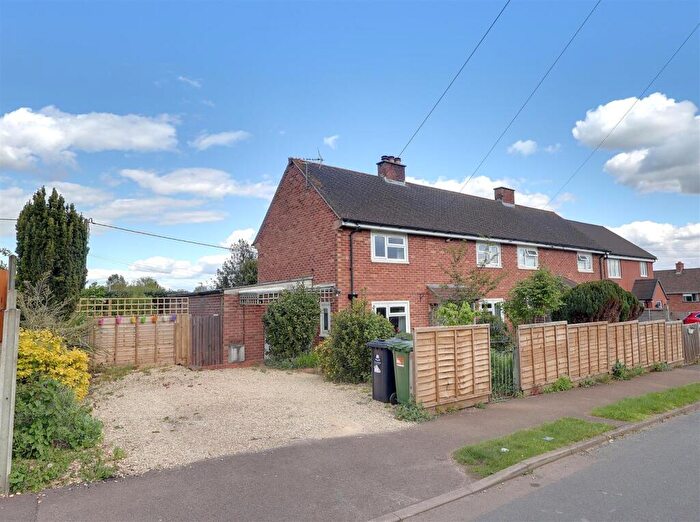 3 Bedroom Semi Detached House For Sale In Vauxhall, Newent, GL18