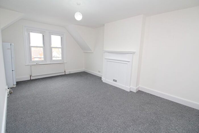 2 Bedroom Flat To Rent In Newlands Park, Sydenham, SE26