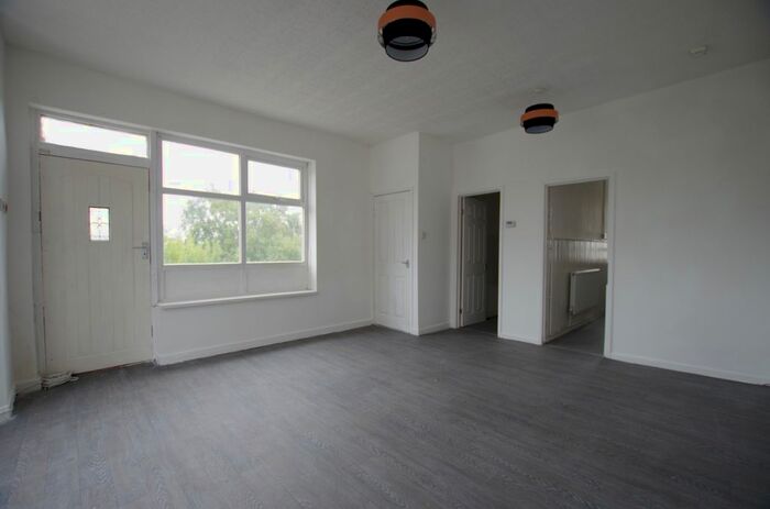 1 Bedroom Flat To Rent In Hustler Street, Bradford, BD3