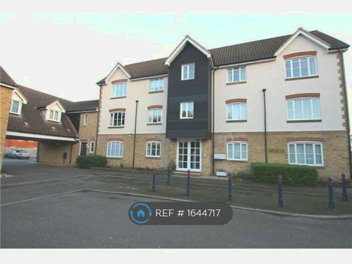 1 Bedroom Flat To Rent In Upnor, Kent, ME2
