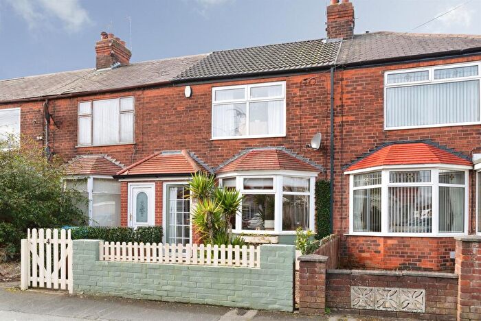 2 Bedroom Terraced House For Sale In Greystone Avenue, Hull, HU5