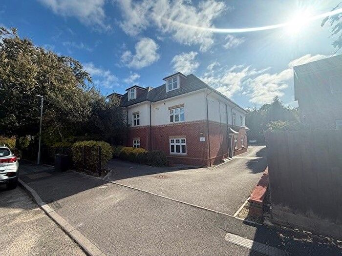 1 Bedroom Flat To Rent In Charhope Court, Branksome, Langley Road, BH14