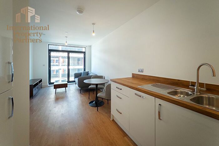1 Bedroom Flat To Rent In Grapnel Apartments, Furness Quay, Salford, M50