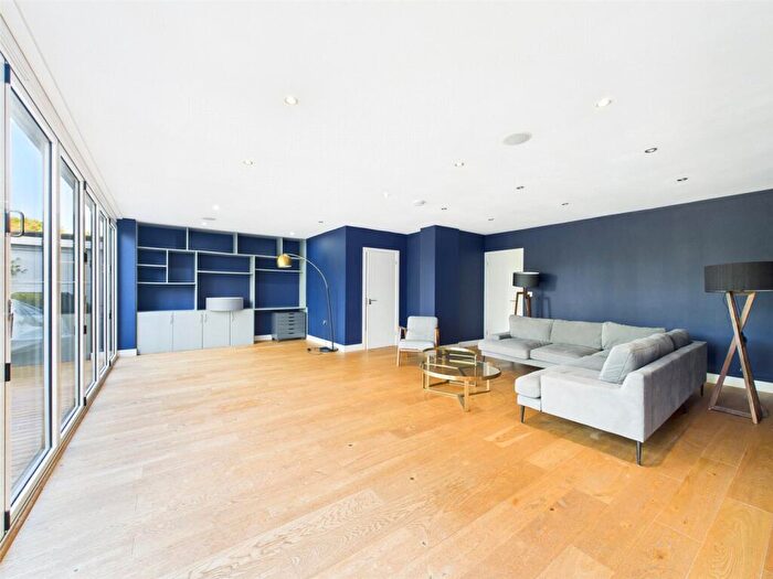 5 Bedroom Detached House For Sale In Hinton Wood Avenue, Highcliffe, Dorset, BH23