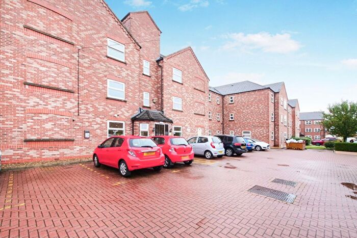 2 Bedroom Flat For Sale In Hansom Place, York, YO31