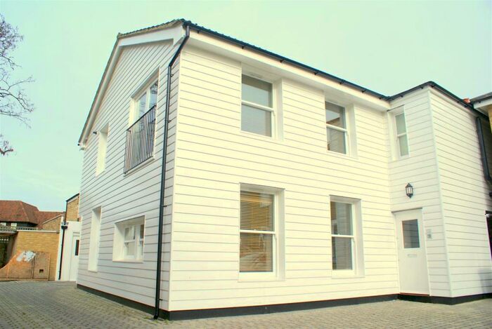 1 Bedroom Apartment To Rent In High Street, Thames Ditton, KT7