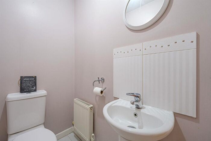 4 Bedroom End Of Terrace House For Sale In Columbus Ave, Brierley Hill, DY5