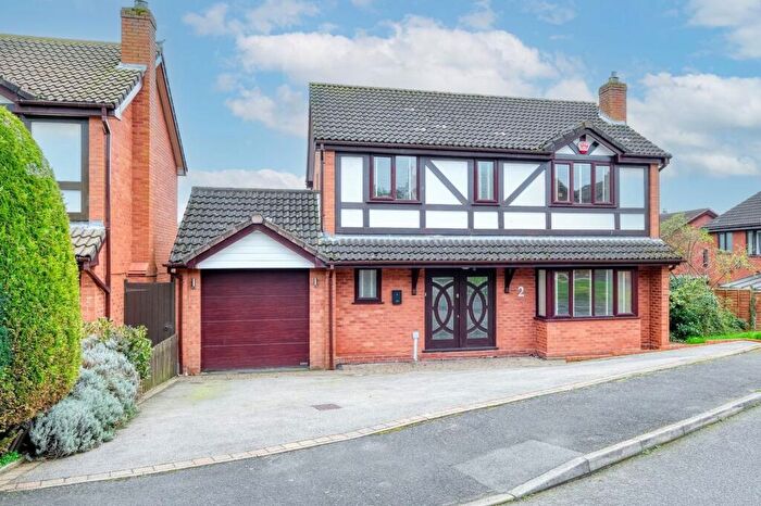 4 Bedroom Detached House For Sale In Hillview Close, Lickey End, B60