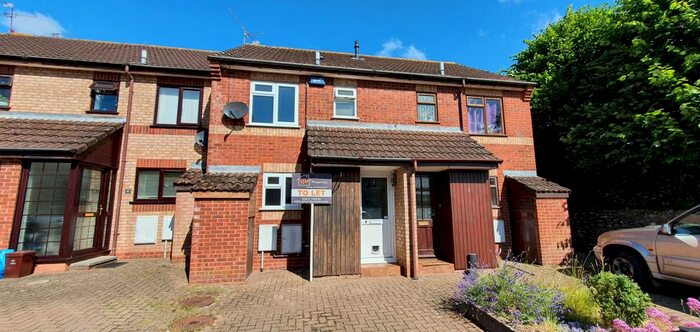 2 Bedroom Property To Rent In Clifford Mews, Wellington, TA21