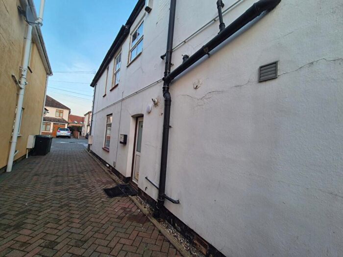 2 Bedroom Flat To Rent In Milton Avenue, King'S Lynn, PE30