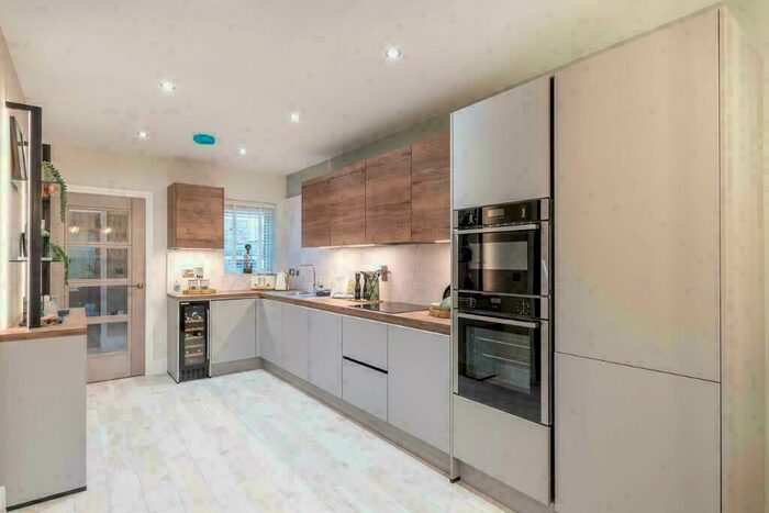 4 Bedroom Detached House For Sale In Knights Walk, Sutton Cum Lound, DN22