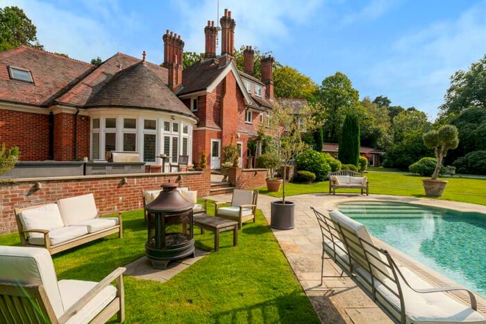 10 Bedroom Detached House To Rent In Kings Ride, Ascot, SL5