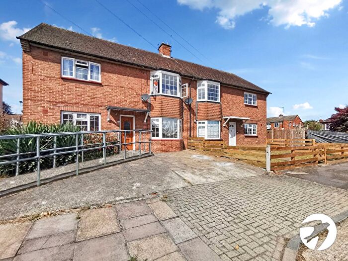 2 Bedroom Maisonette To Rent In Dawson Avenue, Orpington, BR5