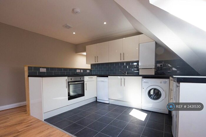 3 Bedroom Flat To Rent In Ordnance Road, Southampton, SO15