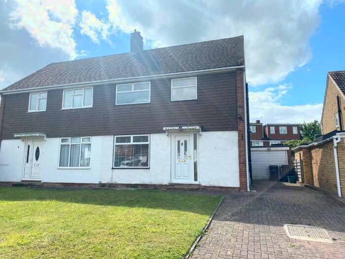 3 Bedroom Semi-Detached House To Rent In Maple Close, Aylesford, ME20