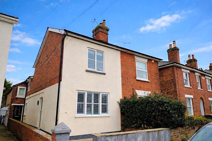 2 Bedroom Terraced House For Sale In Lavender Hill, Tonbridge, TN9