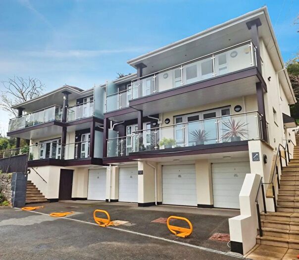 3 Bedroom Flat For Sale In College Road, Wolborough Hill, Newton Abbot, Devon., TQ12