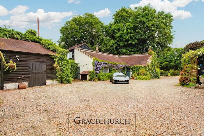 4 Bedroom Detached House For Sale In Old Park Ride, Goffs Oak, EN7