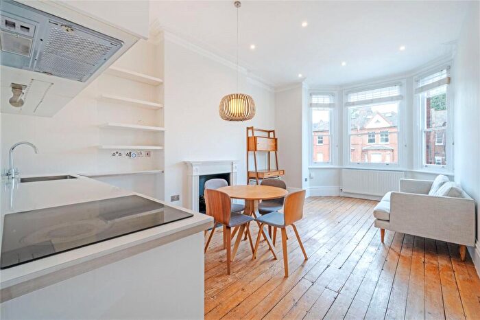 2 Bedroom Flat To Rent In Goldhurst Terrace, South Hampstead, NW6