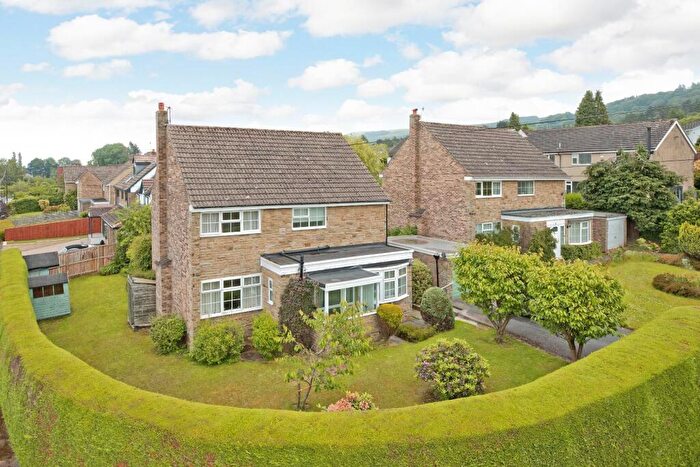 4 Bedroom Detached House For Sale In Beacon Rise, Ilkley, LS29
