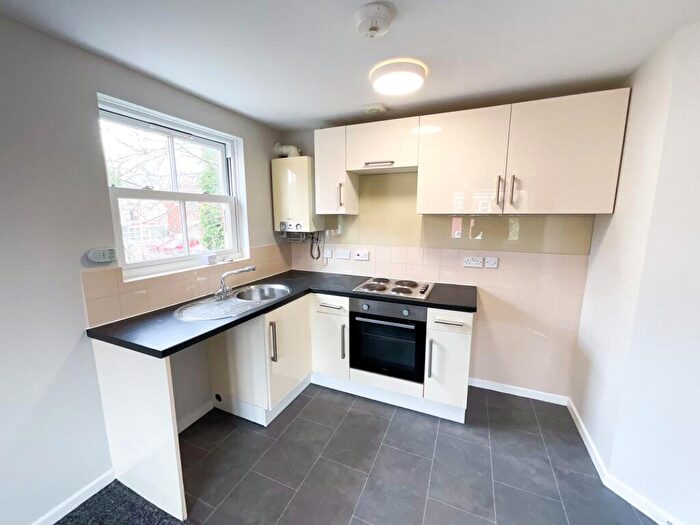 2 Bedroom Flat To Rent In Apartment, The Courtyard, Queen Street, Thorne, Doncaster, DN8