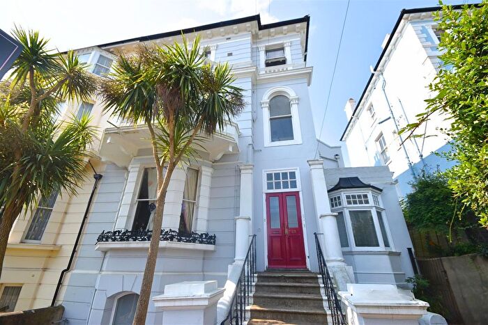 2 Bedroom Flat To Rent In Pevensey Road, St Leonards, TN38