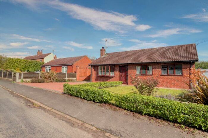 3 Bedroom Detached Bungalow For Sale In Redwood, Beltoft, DN9