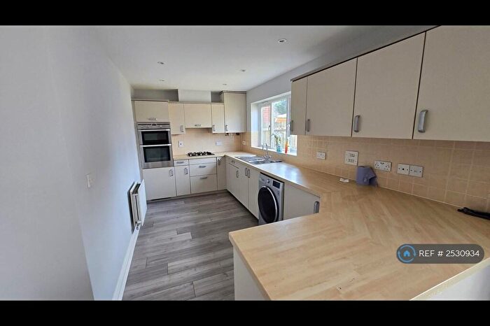 4 Bedroom Semi-Detached House To Rent In Barnet Close, Milton Keynes, MK5