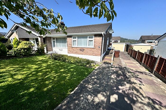 2 Bedroom Semi-Detached Bungalow To Rent In Turncliffe Close, Buxton, SK17