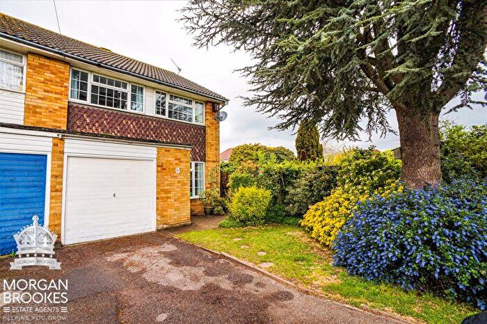 3 Bedroom Semi-Detached House To Rent In High Elms, Upminster, RM14