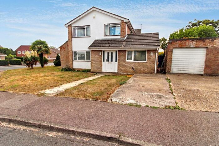 3 Bedroom Semi-detached House For Sale In Honeysuckle Road, Widmer End, HP15