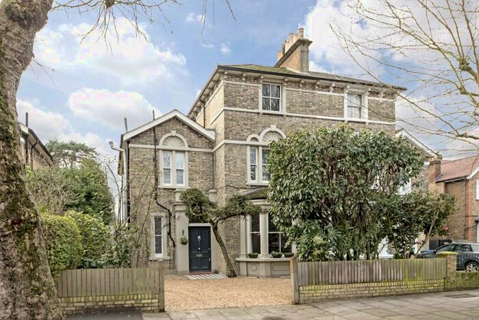 5 Bedroom Property To Rent In Park Road, Hampton Hill, Hampton, TW12