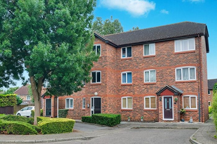 2 Bedroom Flat To Rent In Earlsfield Drive, Chelmer Village, Chelmsford, CM2