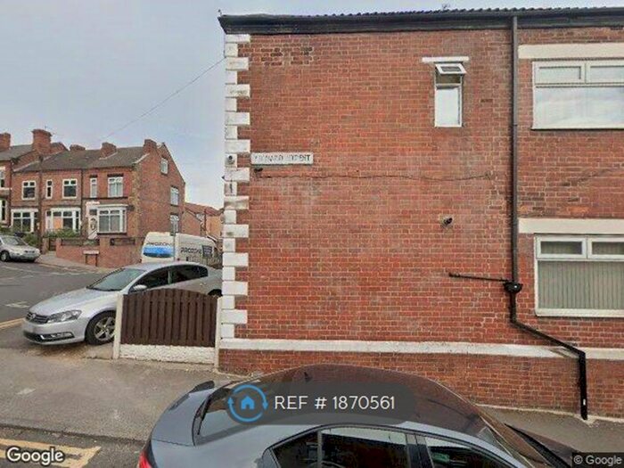 4 Bedroom Semi-Detached House To Rent In Warwick Street, Rotherham, S60