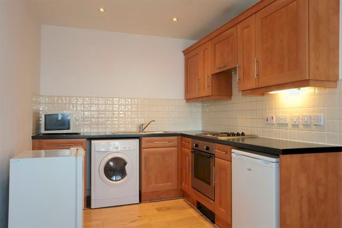 2 Bedroom Apartment To Rent In Montana House, Princess Street, Manchester, M1