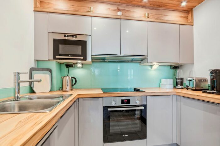 1 Bedroom Flat To Rent In Terrace Apartments, Drayton Park, N5