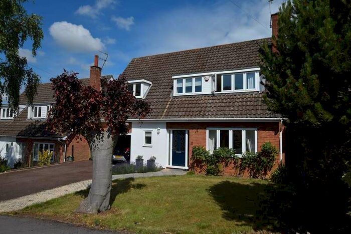 3 Bedroom Property To Rent In Byron Road Harpenden, AL5