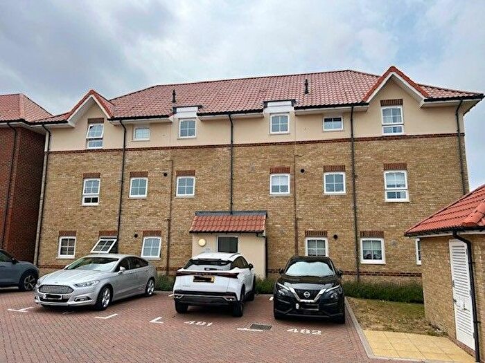 2 Bedroom Flat To Rent In Fife Way, Canterbury, CT3