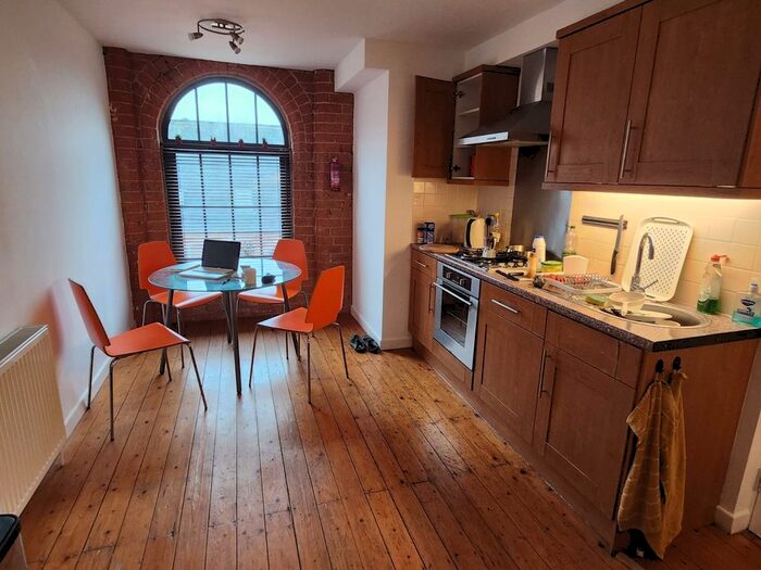 2 Bedroom Flat To Rent In Longden Street, Nottingham, NG3