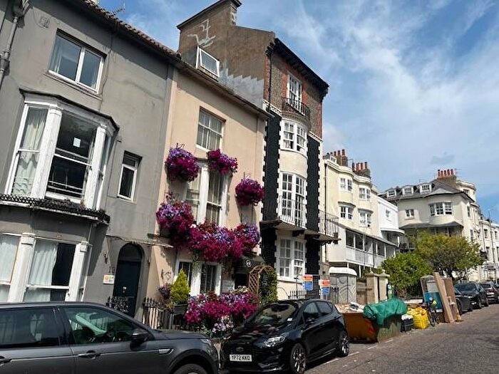 Studio To Rent In Upper Rock Gardens, Brighton, BN2