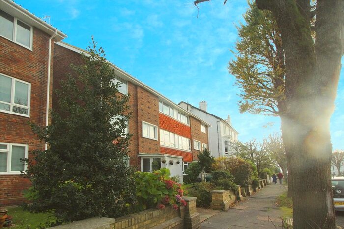 2 Bedroom Flat To Rent In Westbourne Villas, Hove, East Sussex, BN3