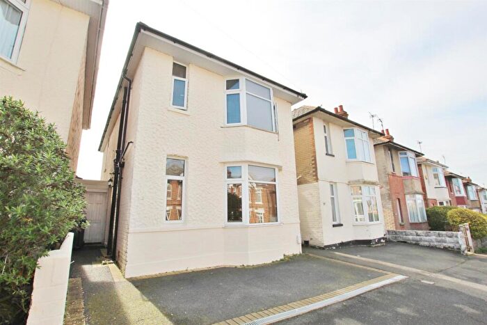 3 Bedroom Detached House To Rent In Acland Road, Charminster, Bournemouth, BH9