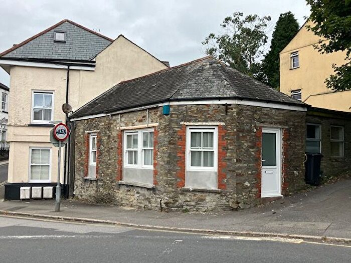 1 Bedroom Flat To Rent In Castle View, Liskeard, PL14