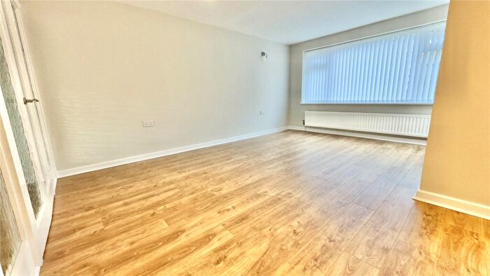 3 Bedroom Semi-Detached House For Sale In Wendover Close, Prenton, Merseyside, CH43